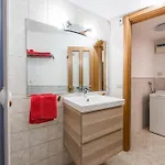 Design Centre Casatuabari شقة باري
